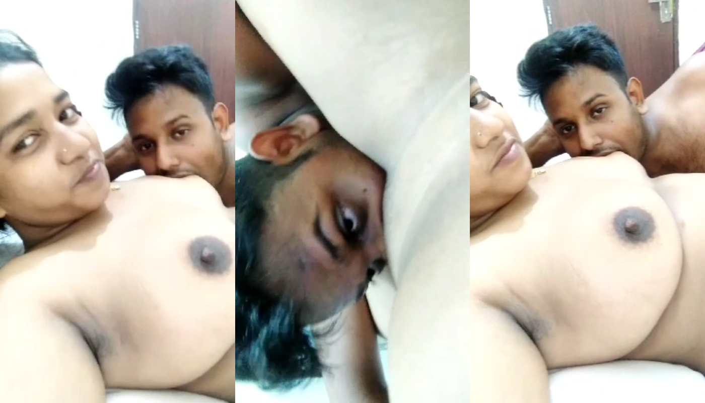 Cheater Bhabi Pussy Fingering And Licking By Lover